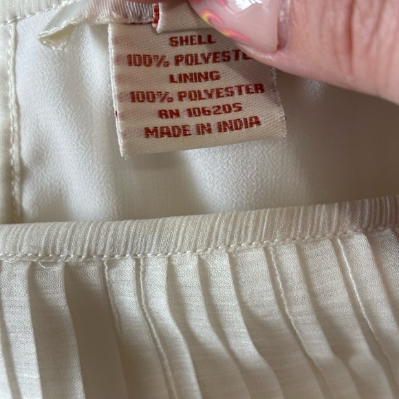 Sundance ivory Sheer Boho Blouse Floral Embroidered Pleated Ruffle Neck Size M - Picture 8 of 11